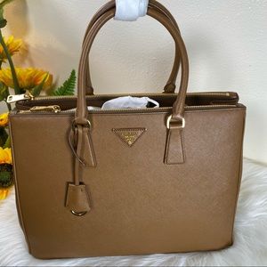 New Prada Galleria Saffiano Leather LARGE Bag NEW!